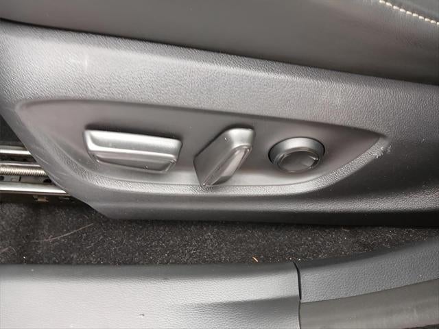 2025 Toyota CROWN SIGNIA XLE **FLEX BUY $550/Monthly**