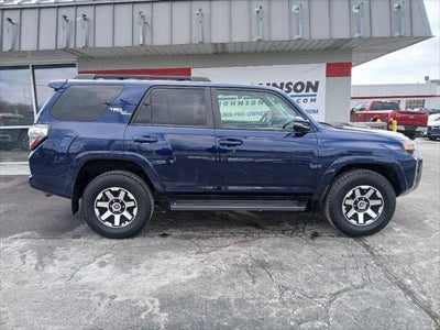 2022 Toyota 4RUNNER TRD Off-Road Premium