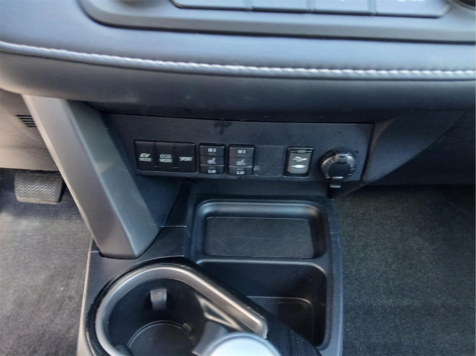 2017 Toyota RAV4 Hybrid Limited
