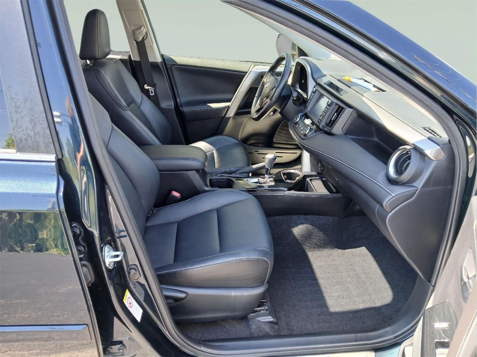2017 Toyota RAV4 Hybrid Limited