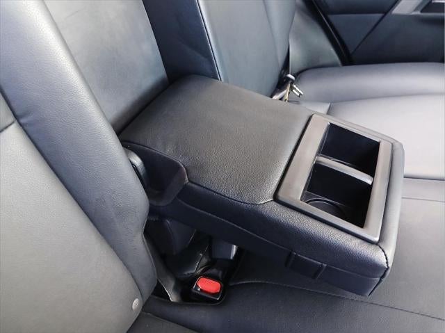 2016 Toyota RAV4 HYBRID SUV