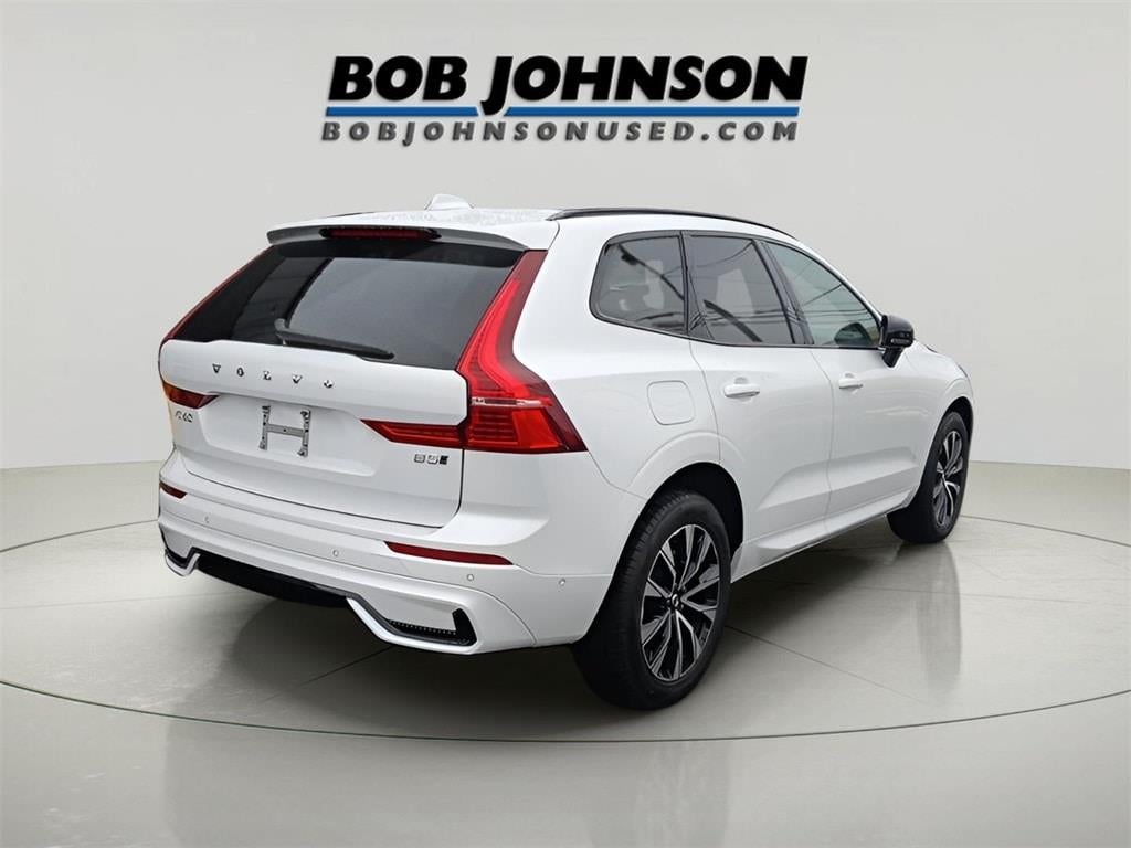 2025 Volvo XC60 Plus