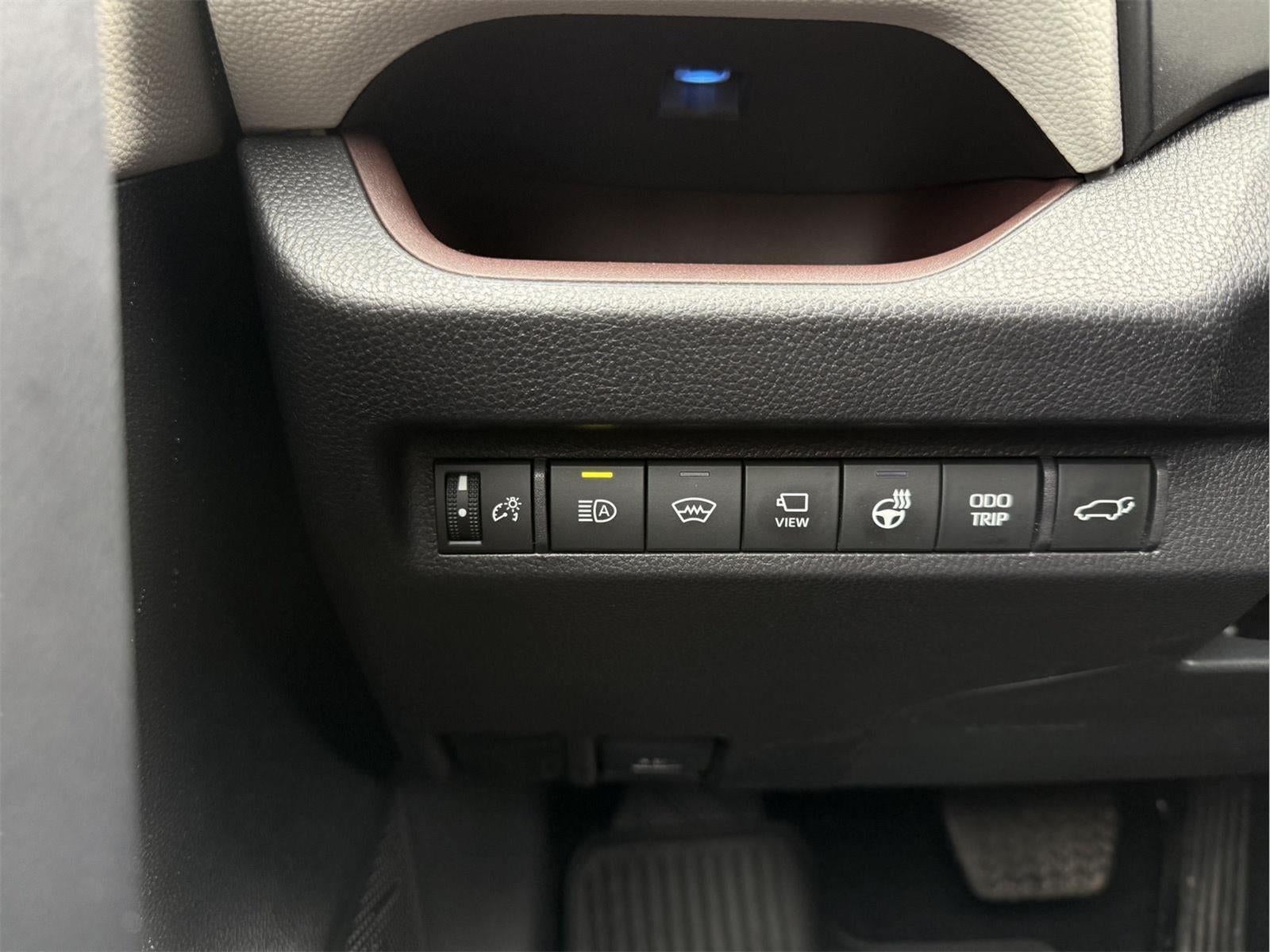 2025 Toyota RAV4 SUBN