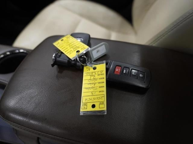 2013 Toyota Avalon XLE Premium