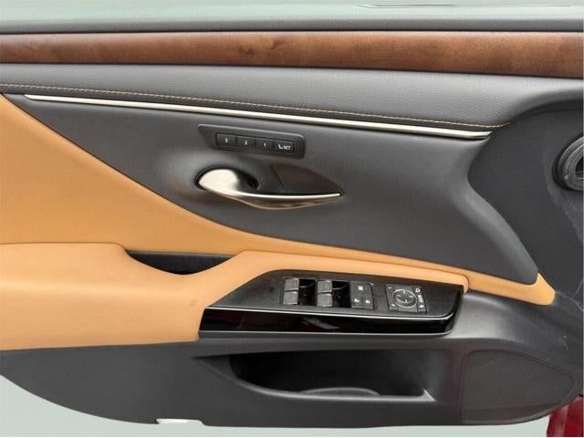 2023 Lexus ES 250 AWD Base