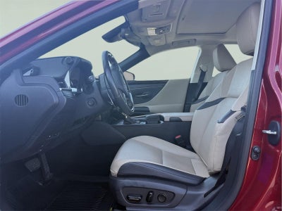 2021 Lexus ES 300h 