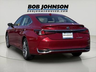 2021 Lexus ES 300h 