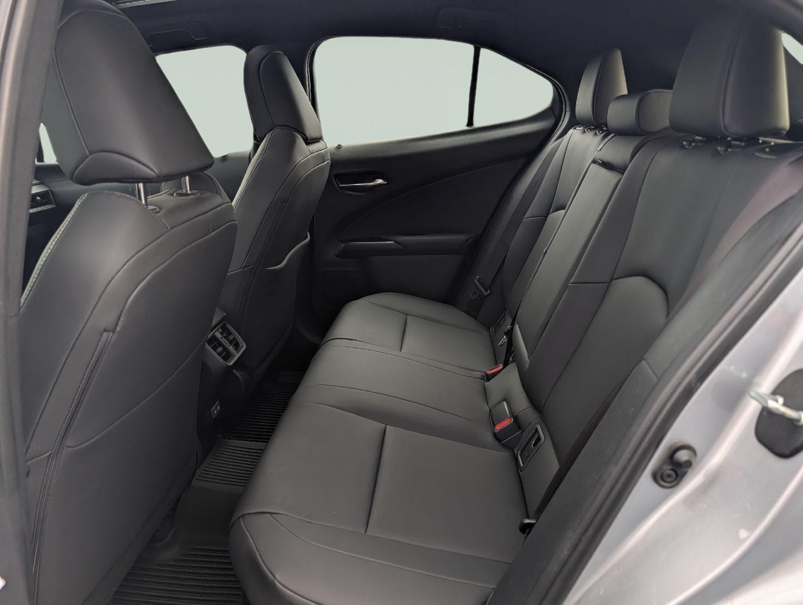 2023 Lexus UX 250h SUV