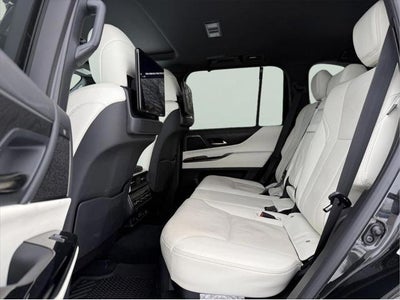 2025 Lexus LX 600 LUXURY