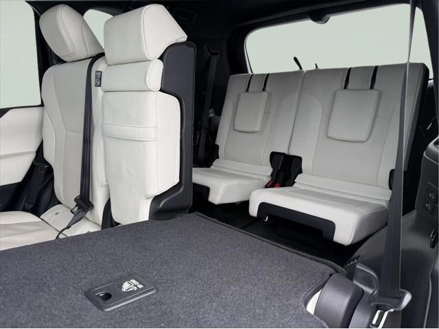 2025 Lexus LX 600 LUXURY