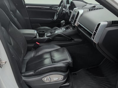 2017 Porsche Cayenne Platinum Edition