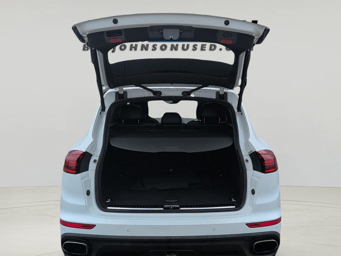 2017 Porsche Cayenne Platinum Edition