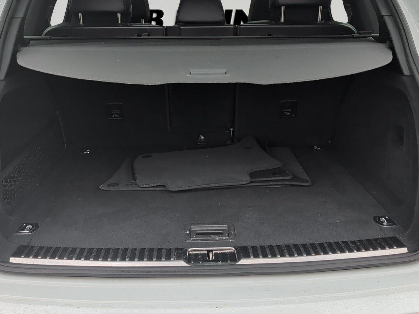 2017 Porsche Cayenne Platinum Edition
