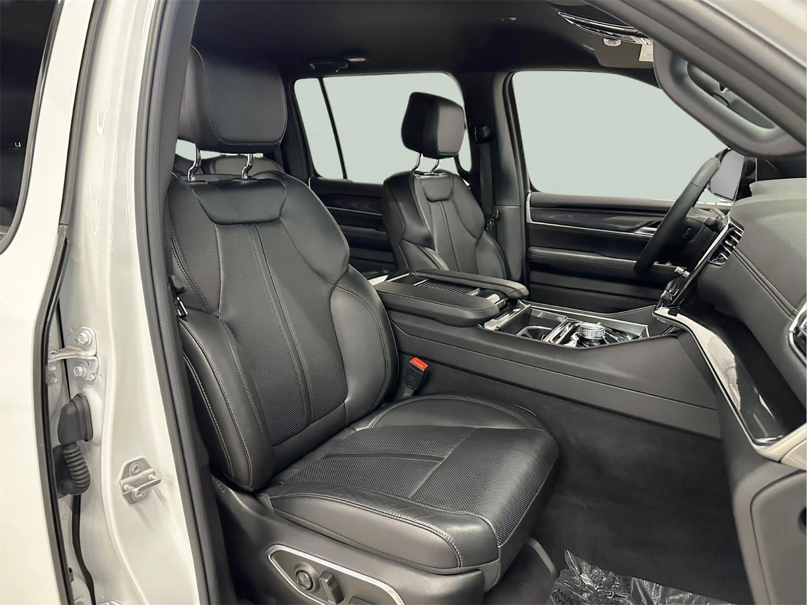 2023 Jeep Wagoneer 4x4