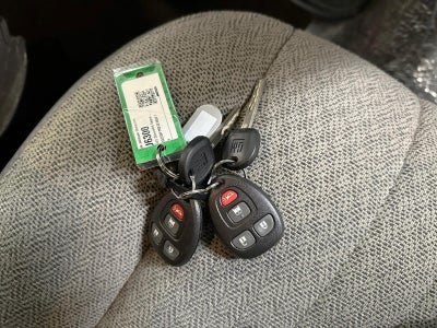 2025 Chevrolet Express Passenger 3500 1LT