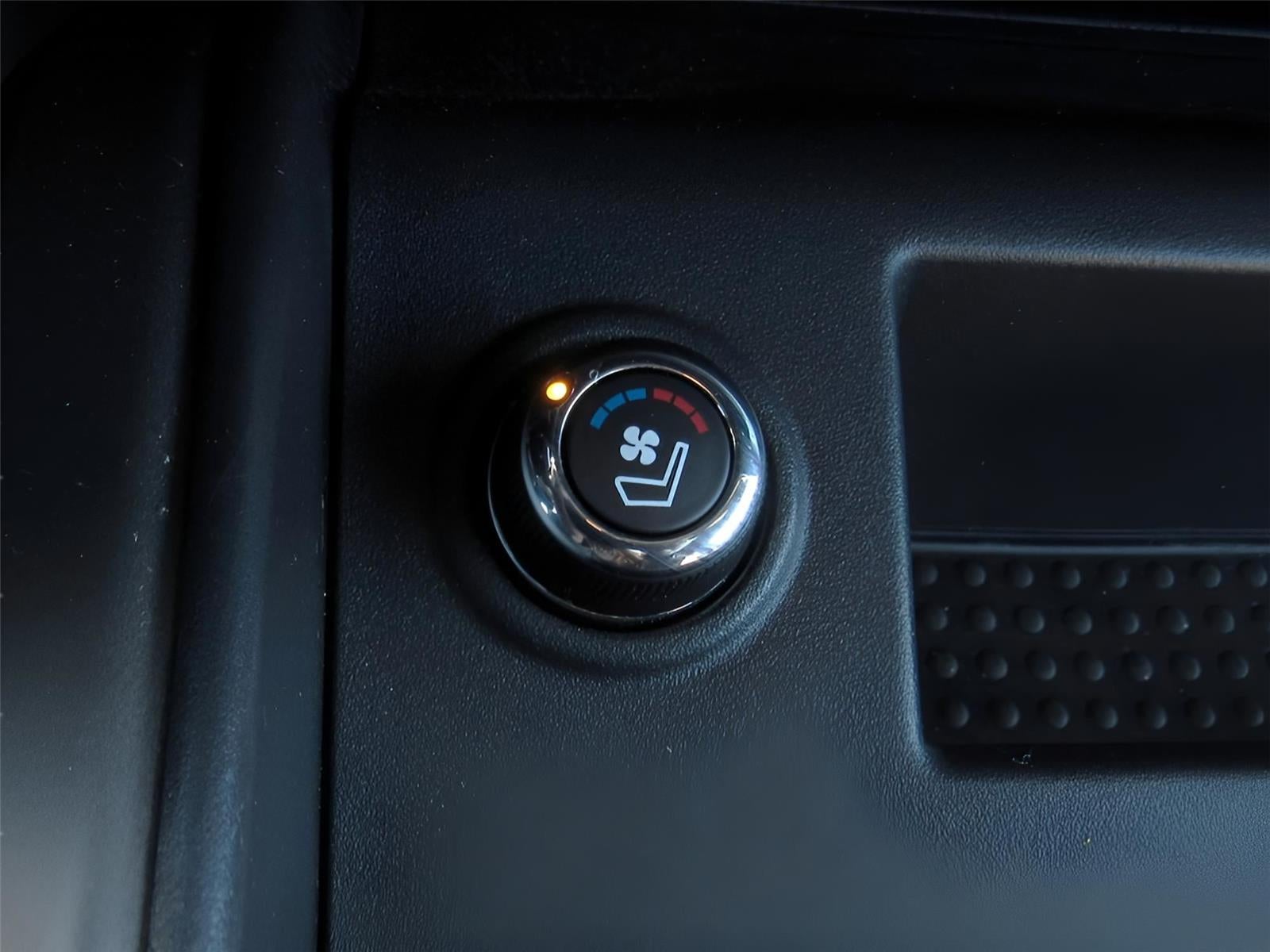 2023 Nissan Titan Platinum Reserve