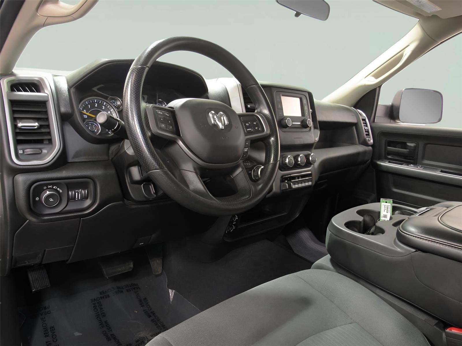 2020 RAM 2500 Tradesman Crew Cab 4X4 6'4" Box