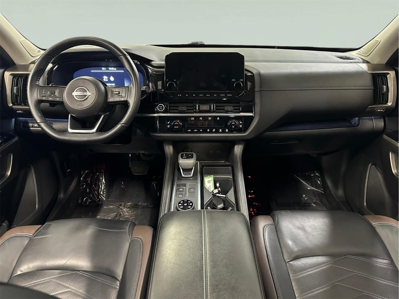 2023 Nissan Pathfinder Platinum