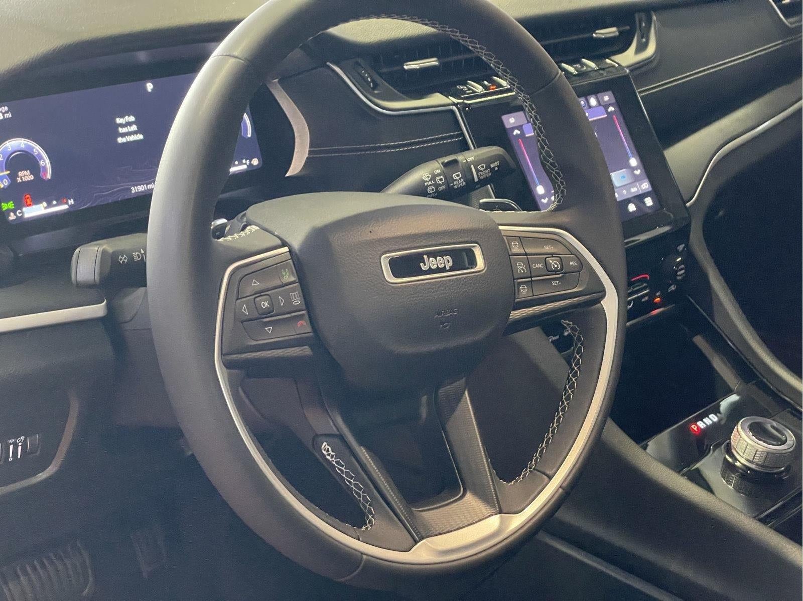 2023 Jeep Grand Cherokee L Laredo