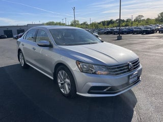 2018 Volkswagen Passat 2.0T SE