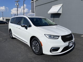 2023 Chrysler Pacifica Hybrid Limited