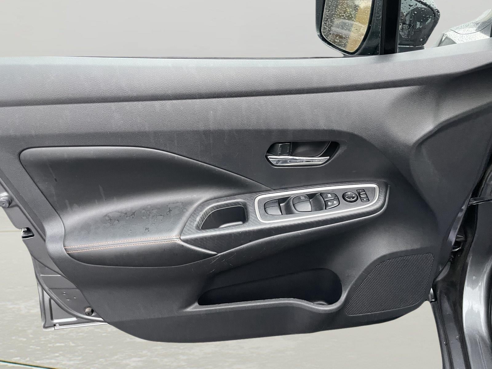 2021 Nissan Versa SR