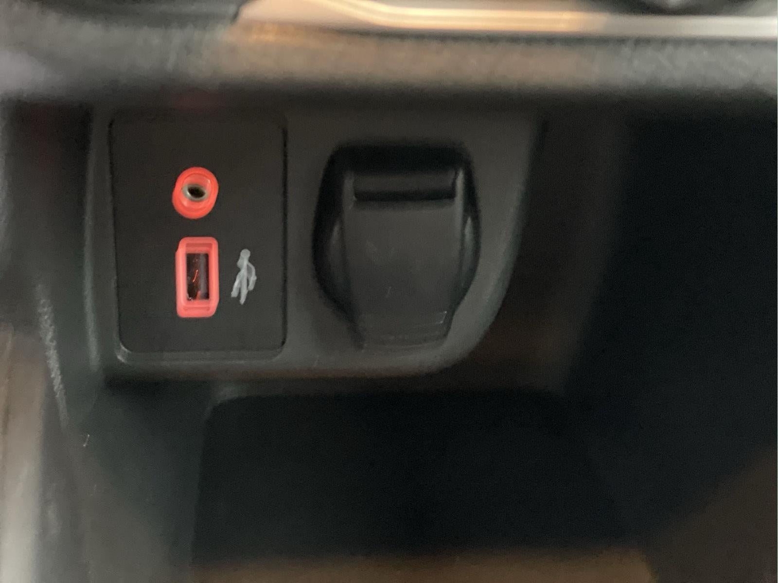 2021 Nissan Versa SR