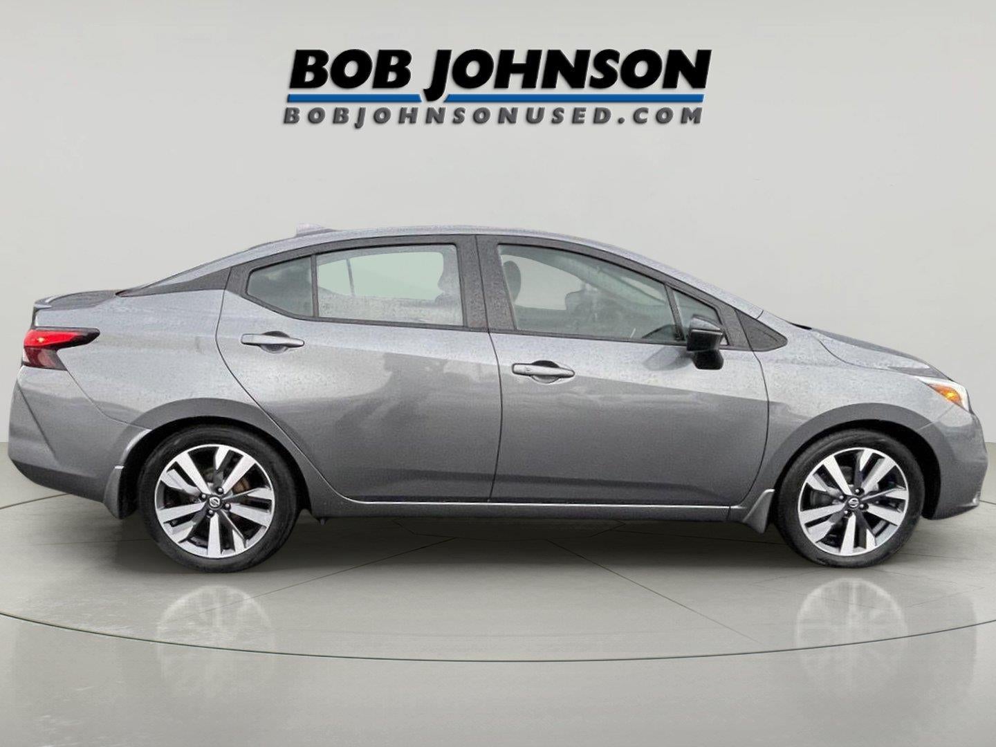 2021 Nissan Versa SR