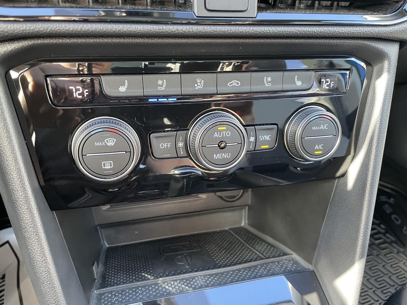 2023 Volkswagen Taos SEL