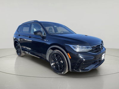 2022 Volkswagen Tiguan SE R-Line Black
