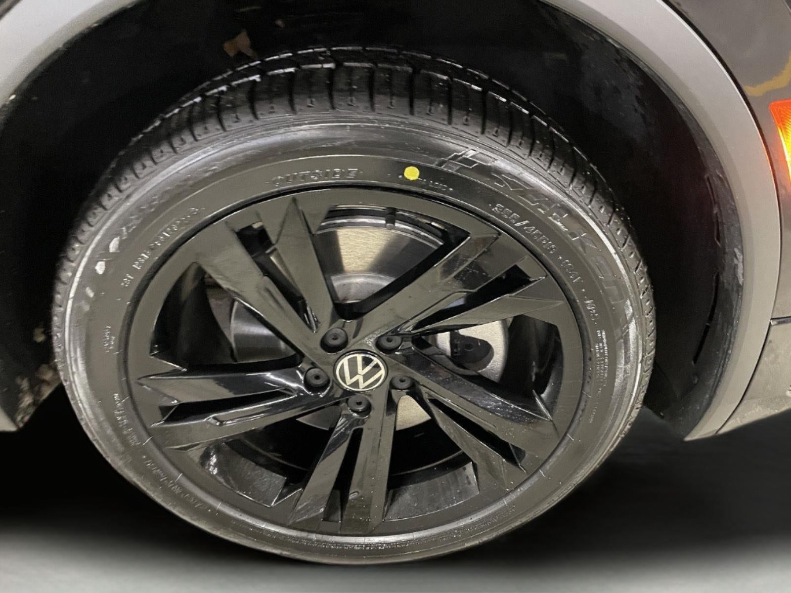 2023 Volkswagen Tiguan SE R-Line Black