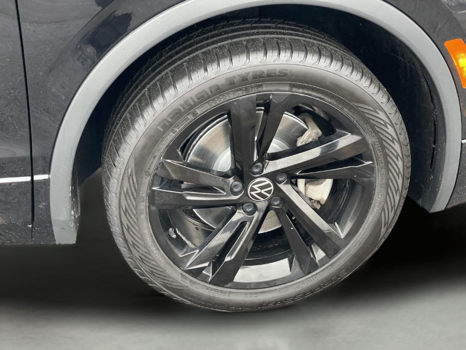 2023 Volkswagen Tiguan SE R-Line Black