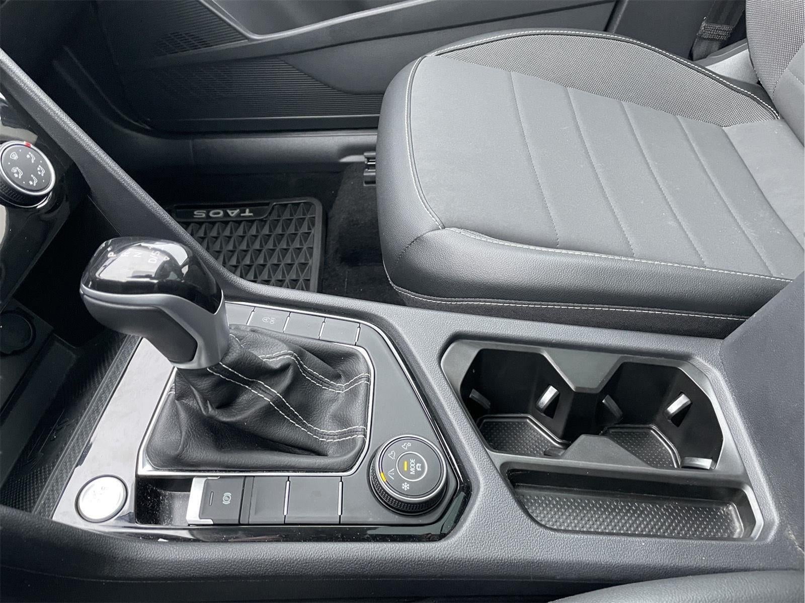 2023 Volkswagen Taos SE