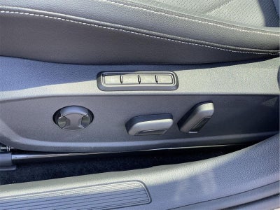 2025 Volkswagen Jetta SEL
