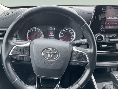 2021 Toyota Highlander LE