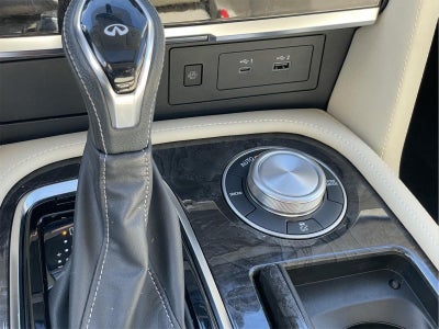 2022 INFINITI QX80 LUXE