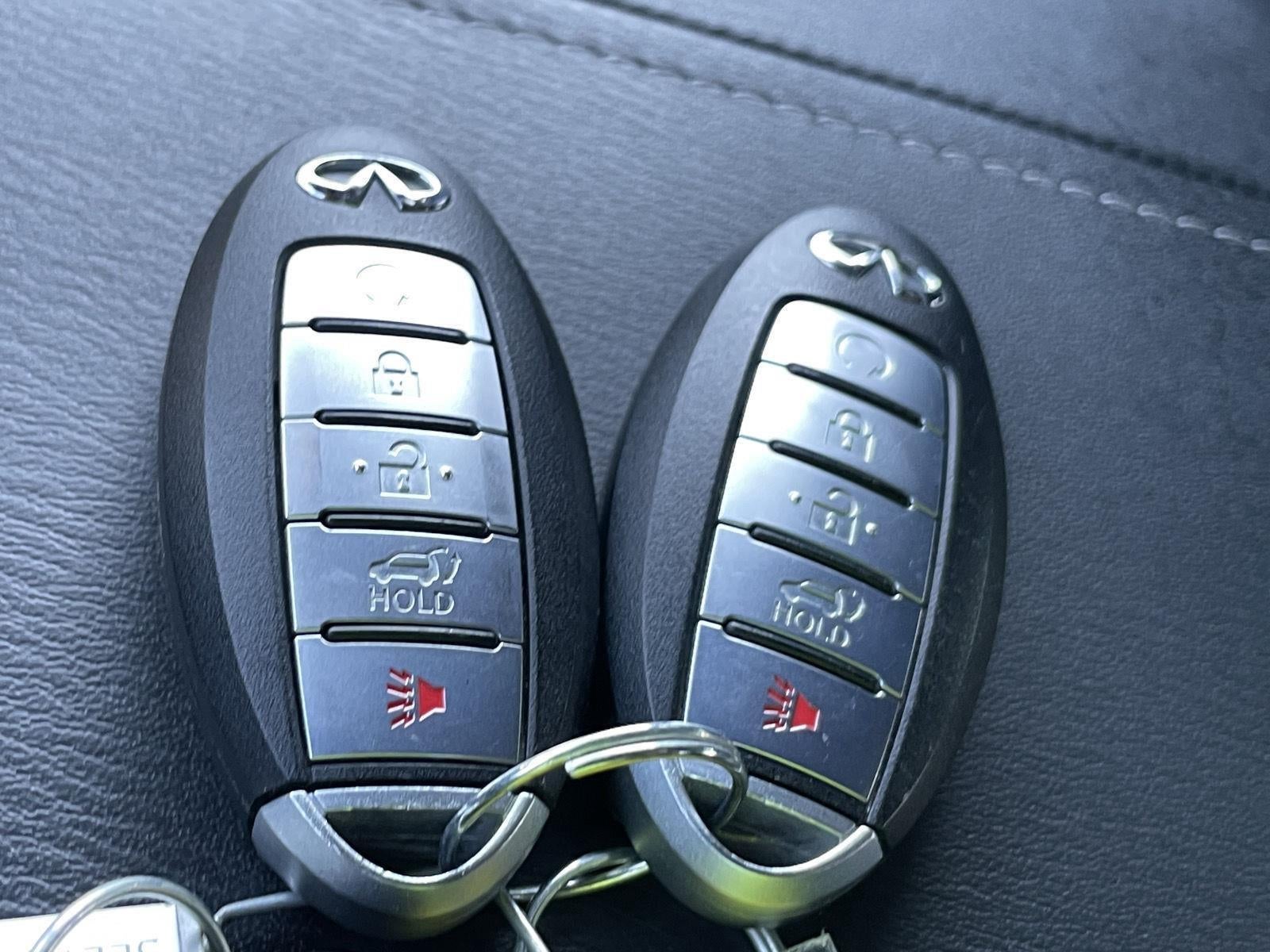 2023 INFINITI QX80 SENSORY