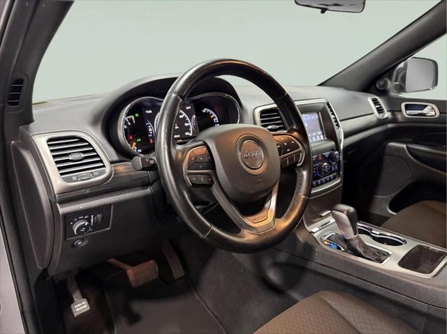 2020 Jeep Grand Cherokee Laredo E 4x2