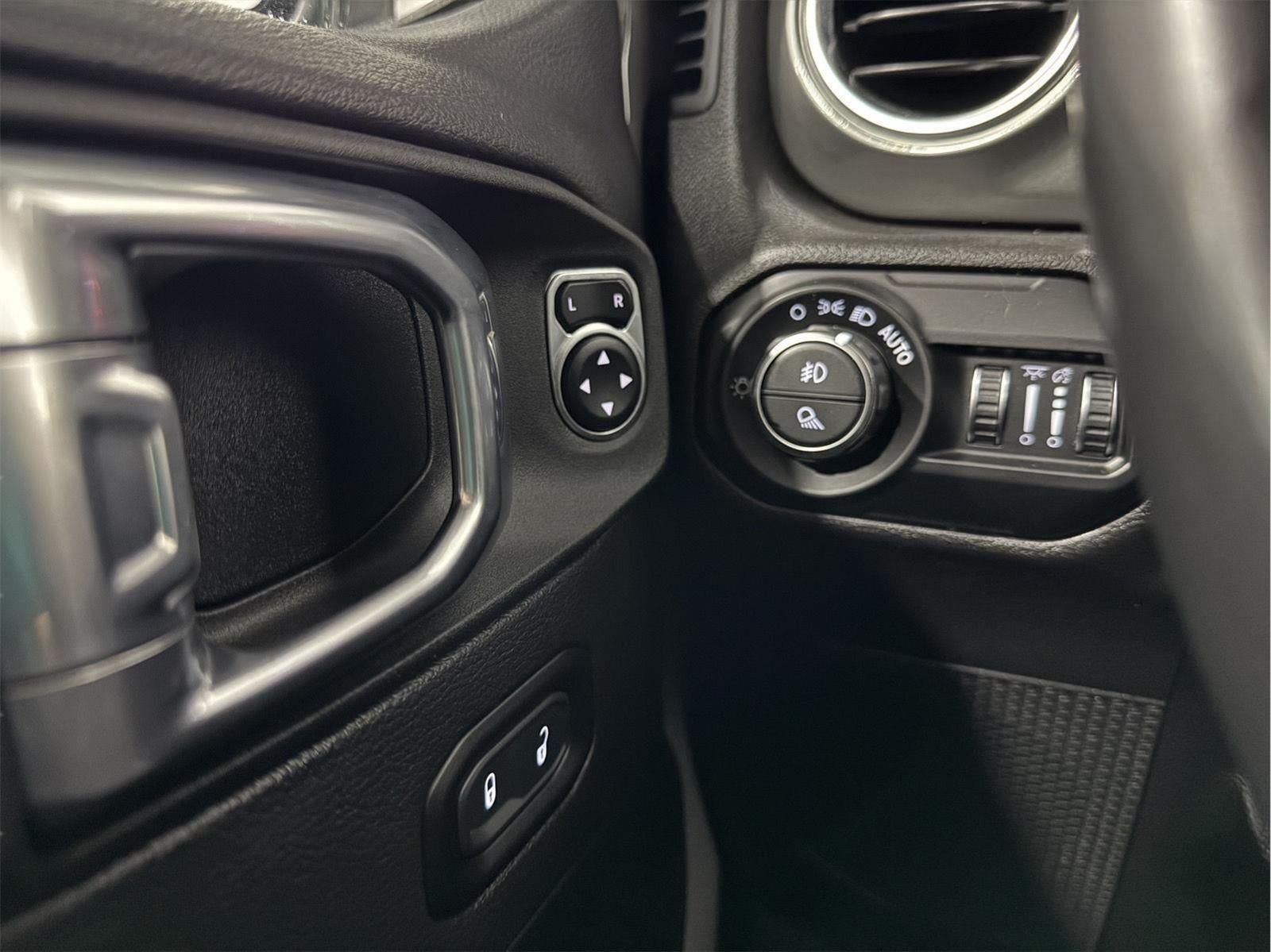 2021 Jeep Gladiator Overland 4x4