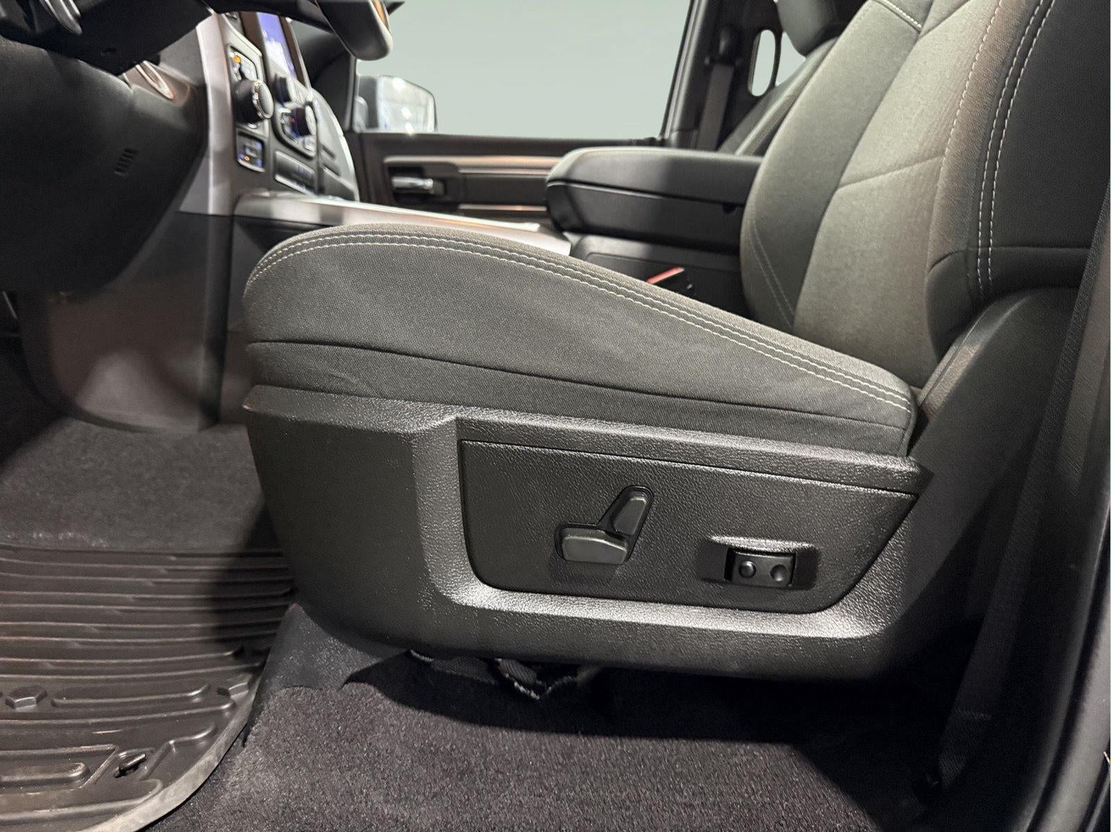 2023 RAM 1500 Classic Warlock Quad Cab 4x4 6'4' Box