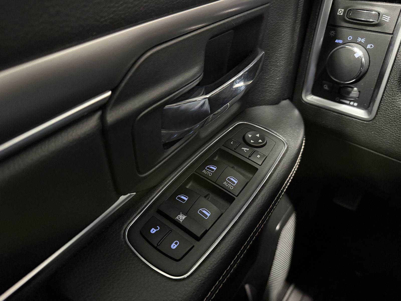 2023 RAM 1500 Classic Warlock Quad Cab 4x4 6'4' Box