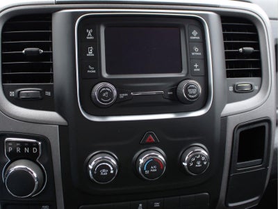 2017 RAM 1500 Express Crew Cab 4x4 5'7' Box