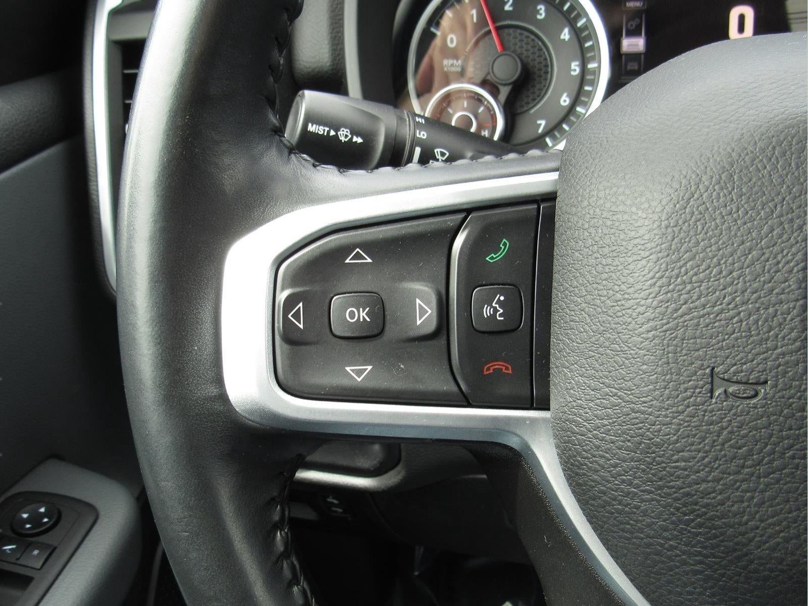 2022 RAM 1500 Big Horn Crew Cab 4x4 5'7' Box