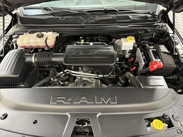 2023 RAM 1500 Big Horn Crew Cab 4x4 5'7' Box