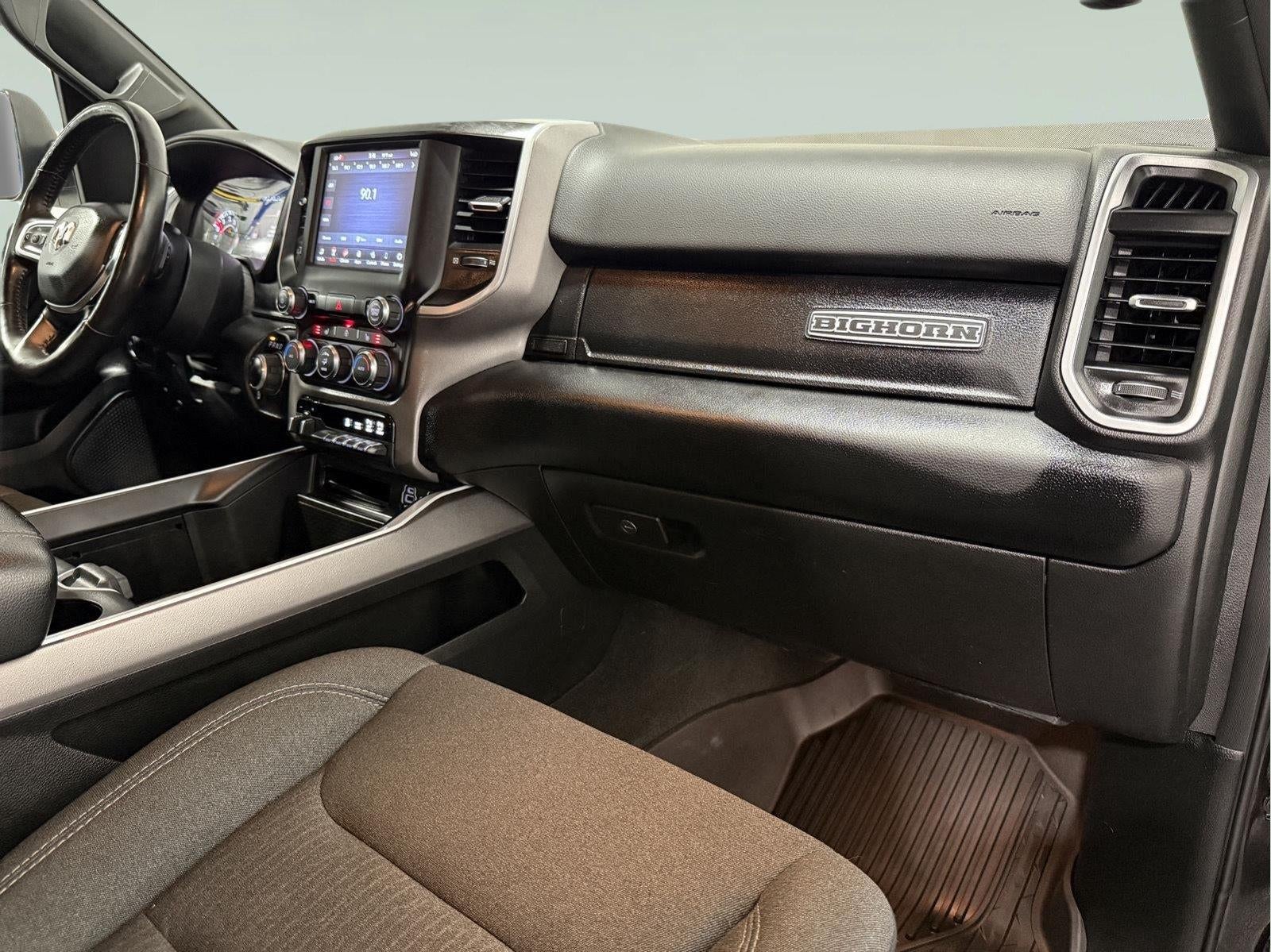 2020 RAM 1500 Big Horn Crew Cab 4x4 5'7' Box