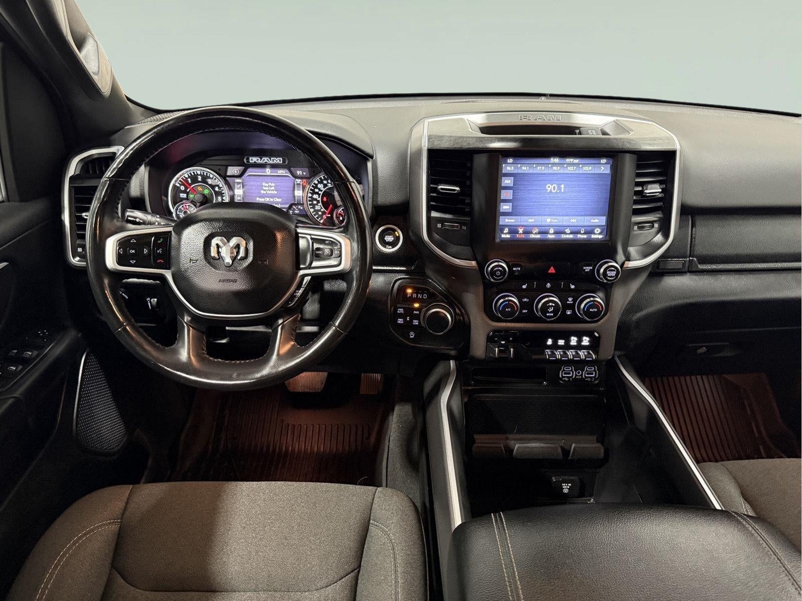 2020 RAM 1500 Big Horn Crew Cab 4x4 5'7' Box