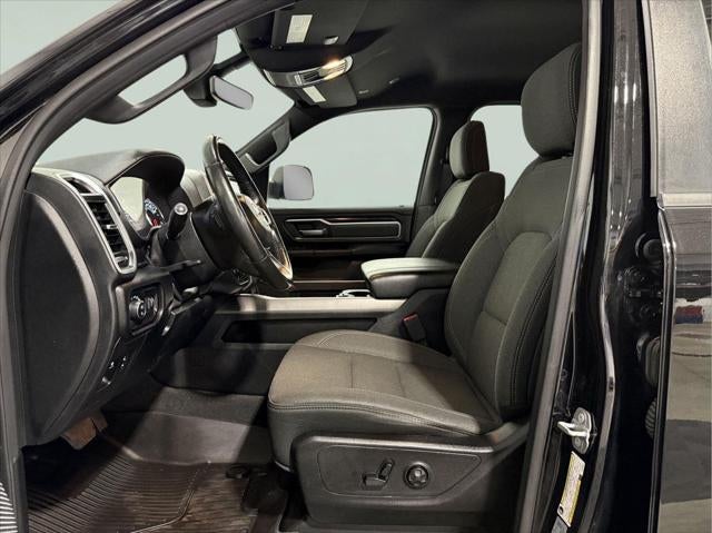 2020 RAM 1500 Big Horn Crew Cab 4x4 5'7' Box