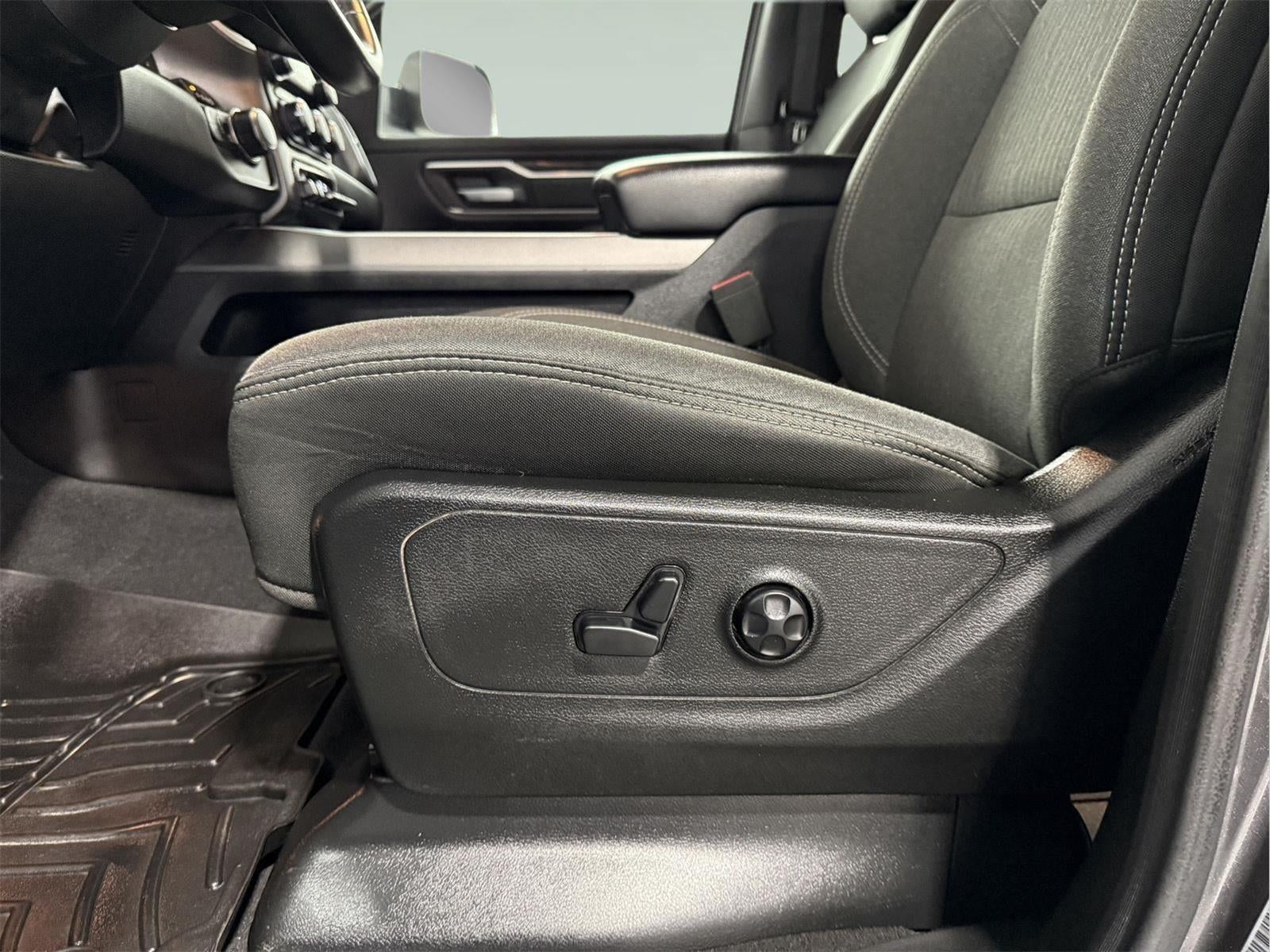 2019 RAM 1500 Big Horn/Lone Star Crew Cab 4x4 5'7' Box