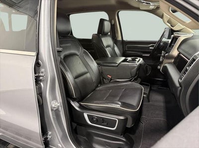 2019 RAM 1500 Laramie Crew Cab 4x4 5'7' Box