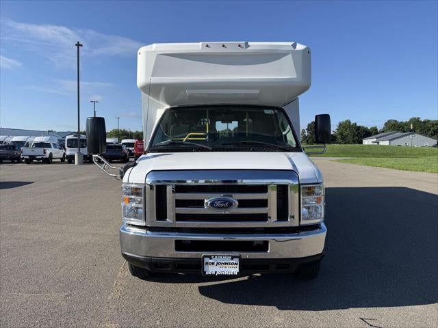 2019 Ford E-450 Cutaway E-450 DRW 158' WB